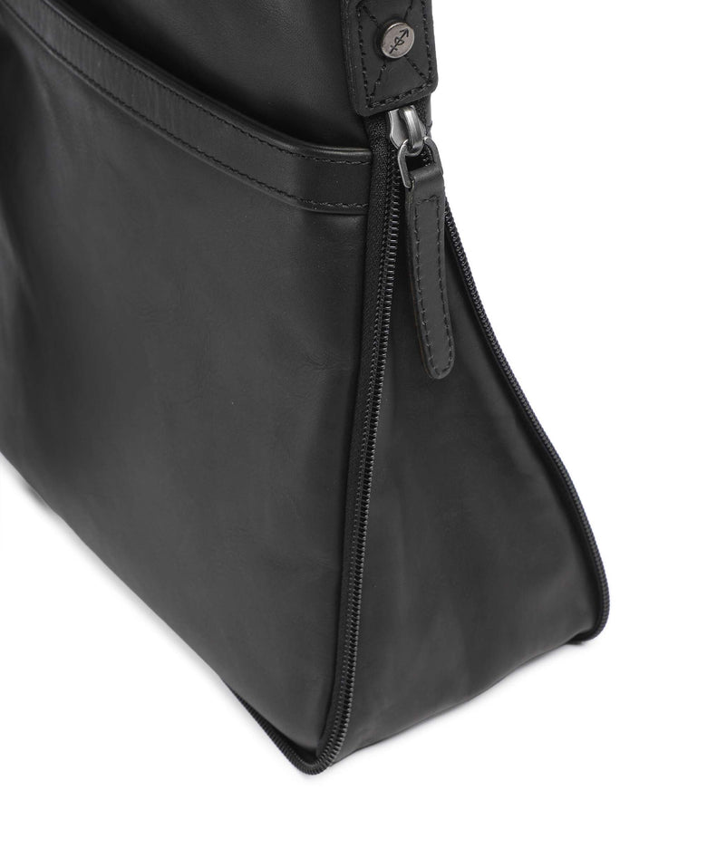 The Chesterfield Brand Wax Pull Up Cow Mirea Crossbody bag black