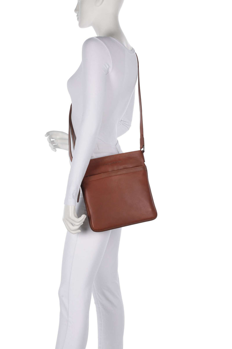 The Chesterfield Brand Wax Pull Up Cow Mirea Crossbody bag cognac