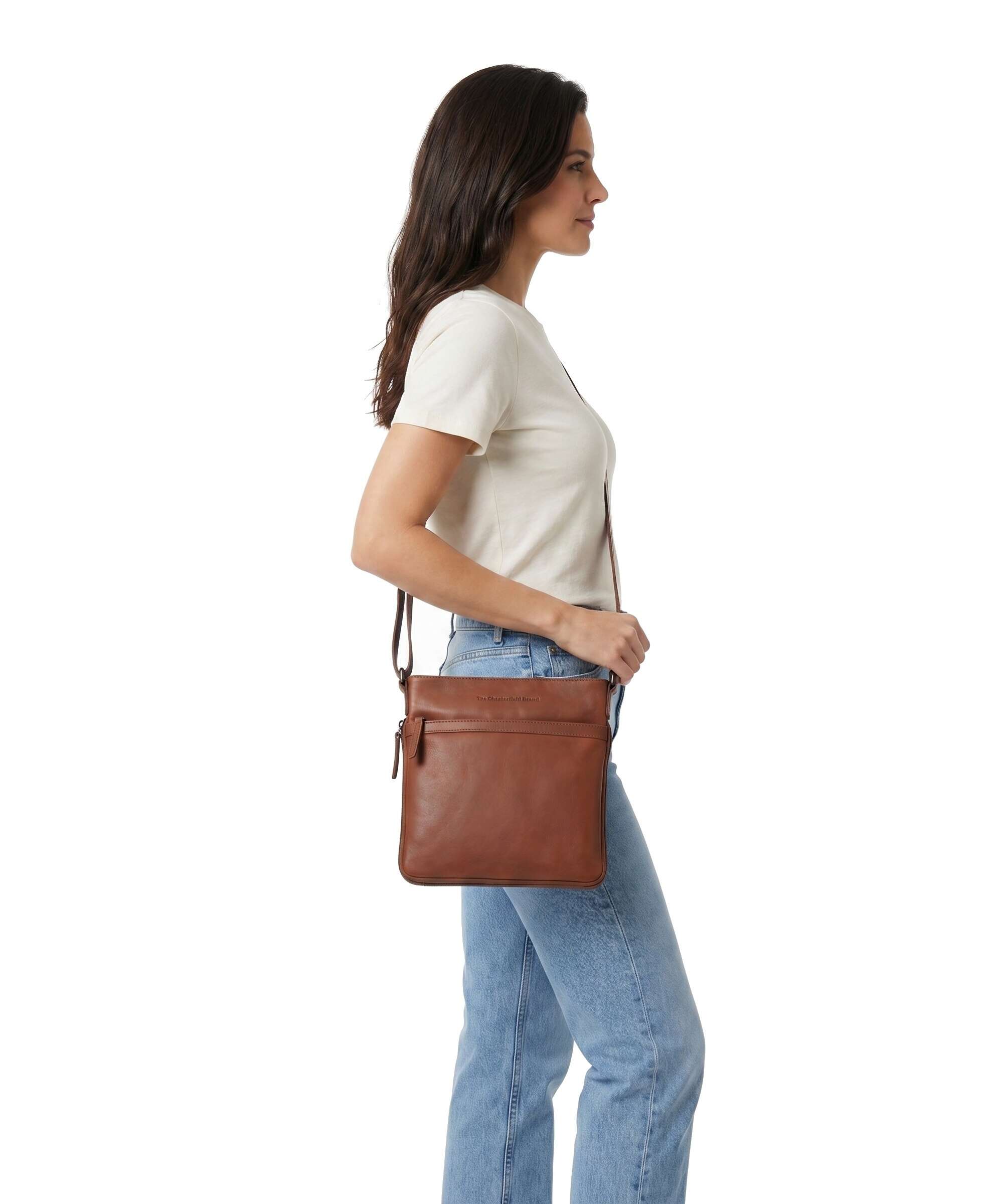 The Chesterfield Brand Wax Pull Up Cow Mirea Crossbody bag cognac