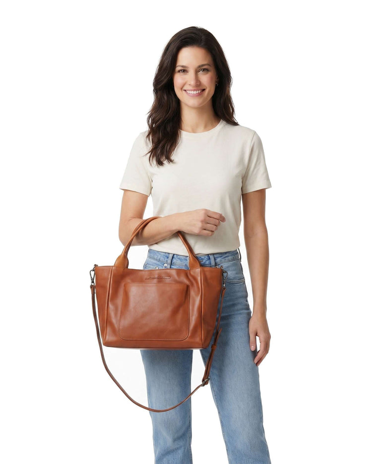 The Chesterfield Brand Wax Pull Up Cow Tenara Handbag cognac