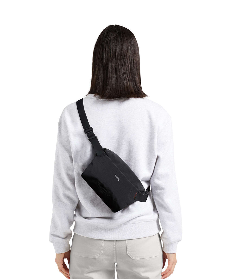 Bellroy Lite 4 Mini Sling bag black