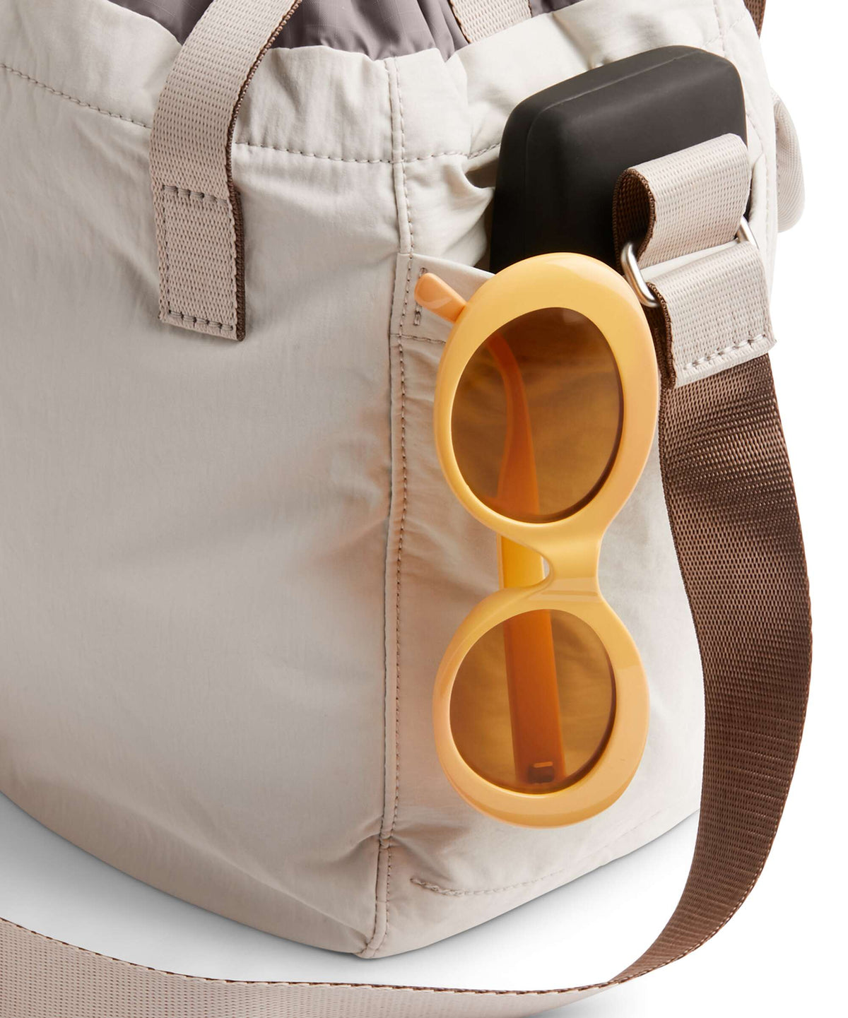 Bellroy Cinch 9L Bucket bag oat